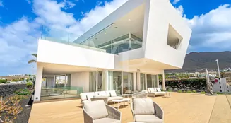 von_poll_real_estate_property_ES253185273_image_0