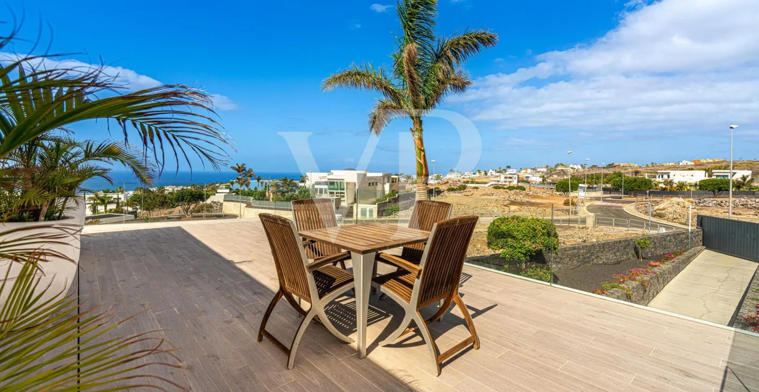 Exklusive Villa in Adeje – Luxus mit Panoramablick