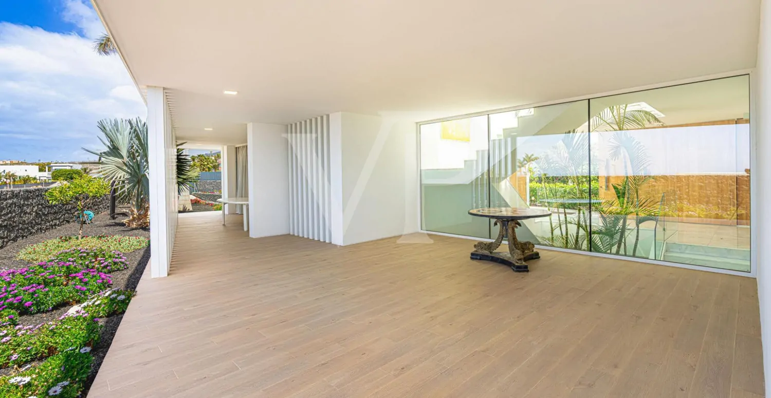 Exklusive Villa in Adeje – Luxus mit Panoramablick