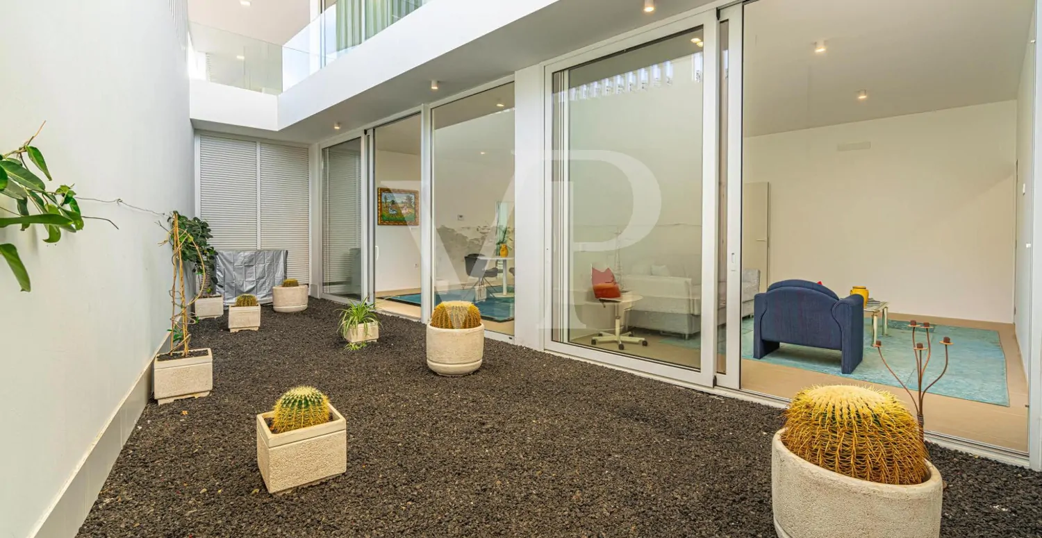 Exklusive Villa in Adeje – Luxus mit Panoramablick