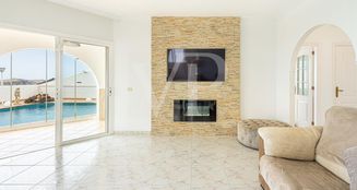 von_poll_real_estate_property_ES253185256_image_9