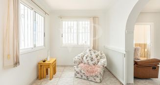 von_poll_real_estate_property_ES253185256_image_12