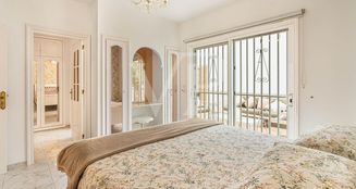 von_poll_real_estate_property_ES253185256_image_43