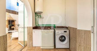 von_poll_real_estate_property_ES253185256_image_52
