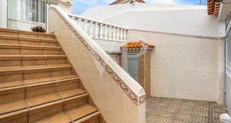 von_poll_real_estate_property_ES253185256_image_55
