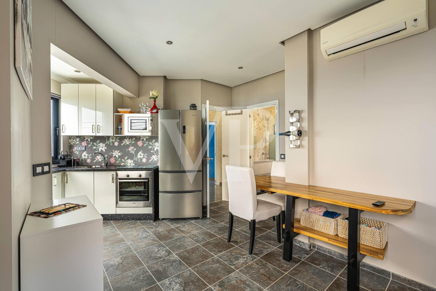 Idyllisches modernes Einfamilienhaus mit Panoramablick
