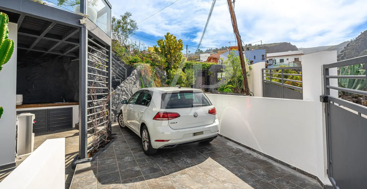 Idyllisches modernes Einfamilienhaus mit Panoramablick