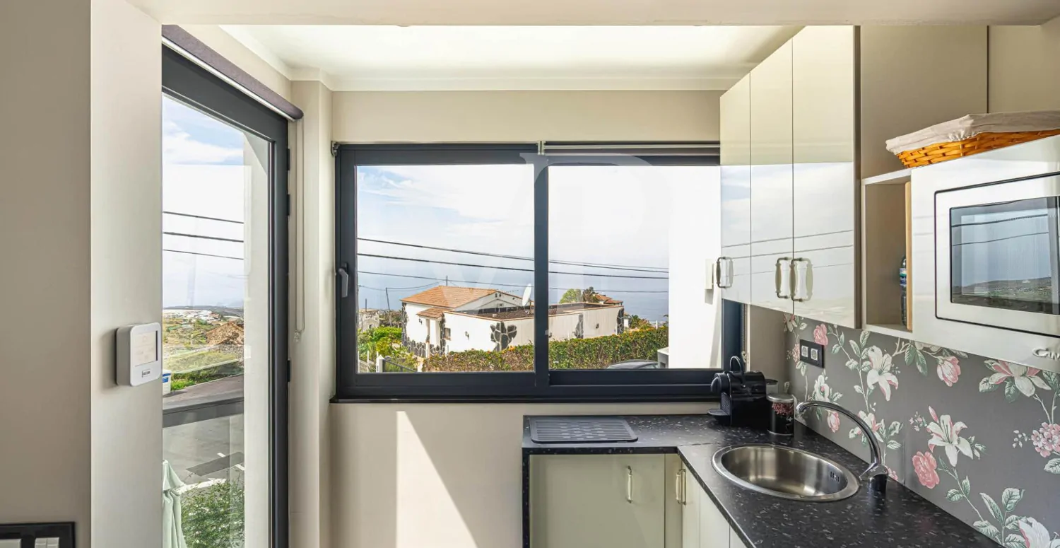 Idyllisches modernes Einfamilienhaus mit Panoramablick