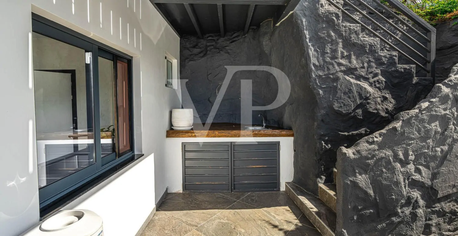 Idyllisches modernes Einfamilienhaus mit Panoramablick