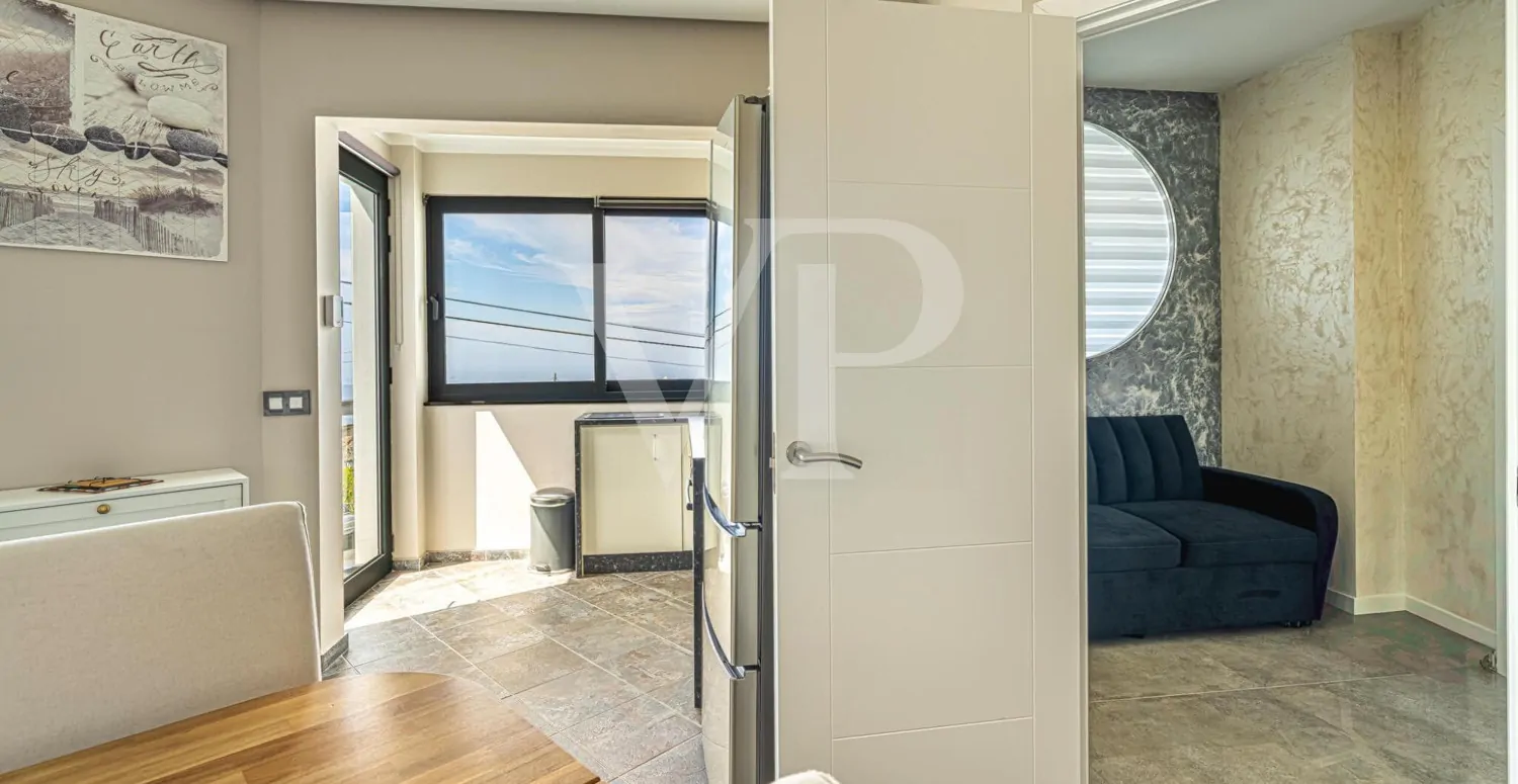 Idyllisches modernes Einfamilienhaus mit Panoramablick