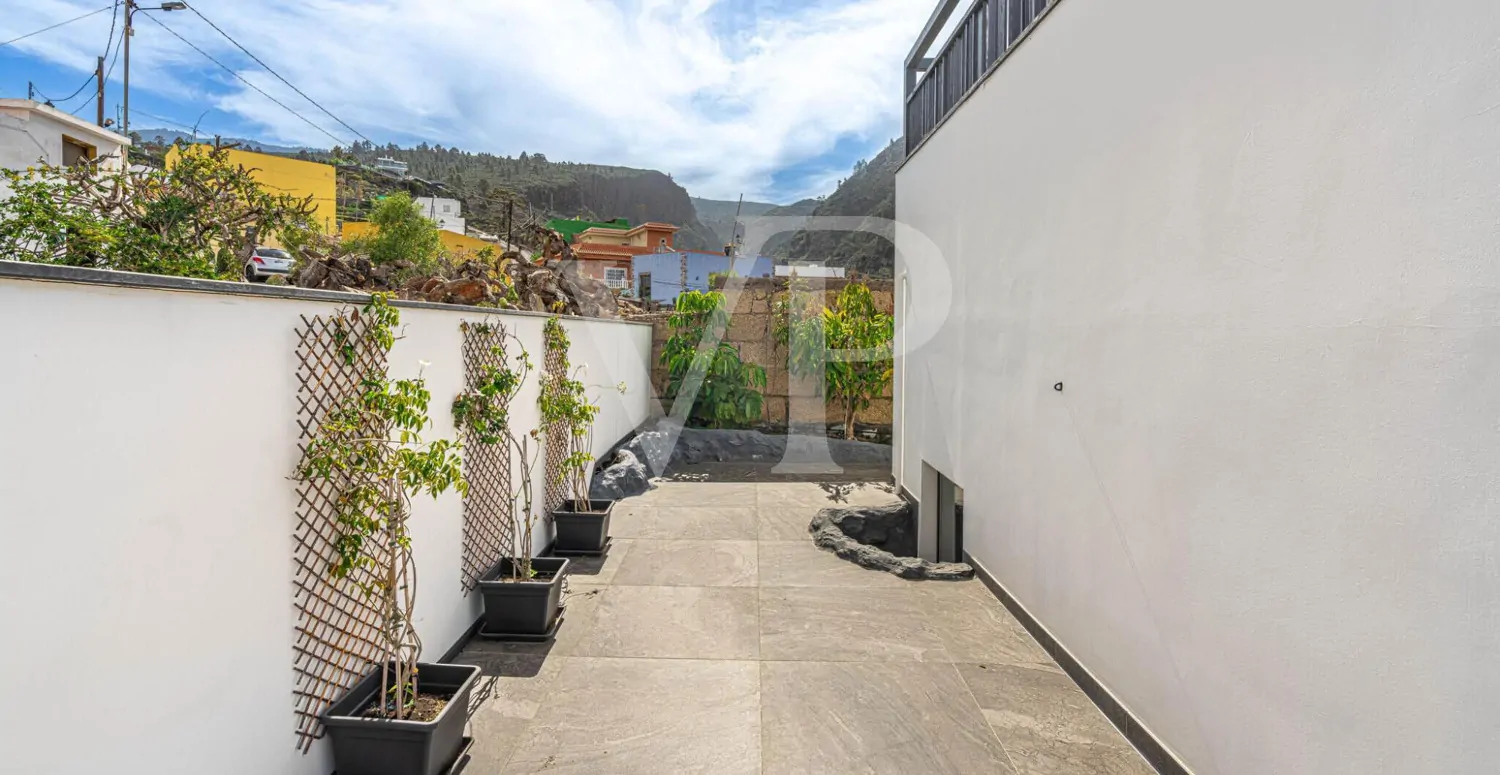 Idyllisches modernes Einfamilienhaus mit Panoramablick