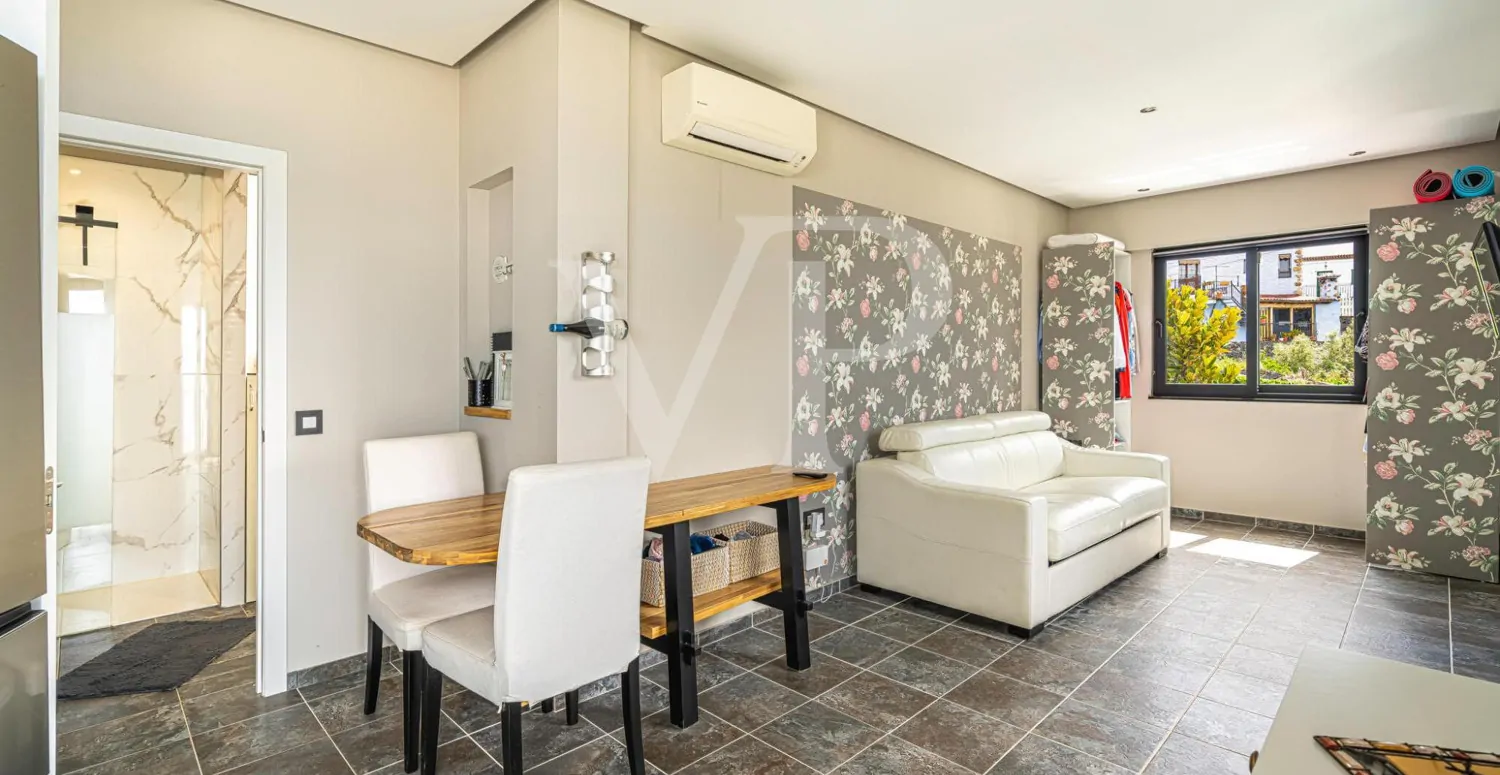 Idyllisches modernes Einfamilienhaus mit Panoramablick