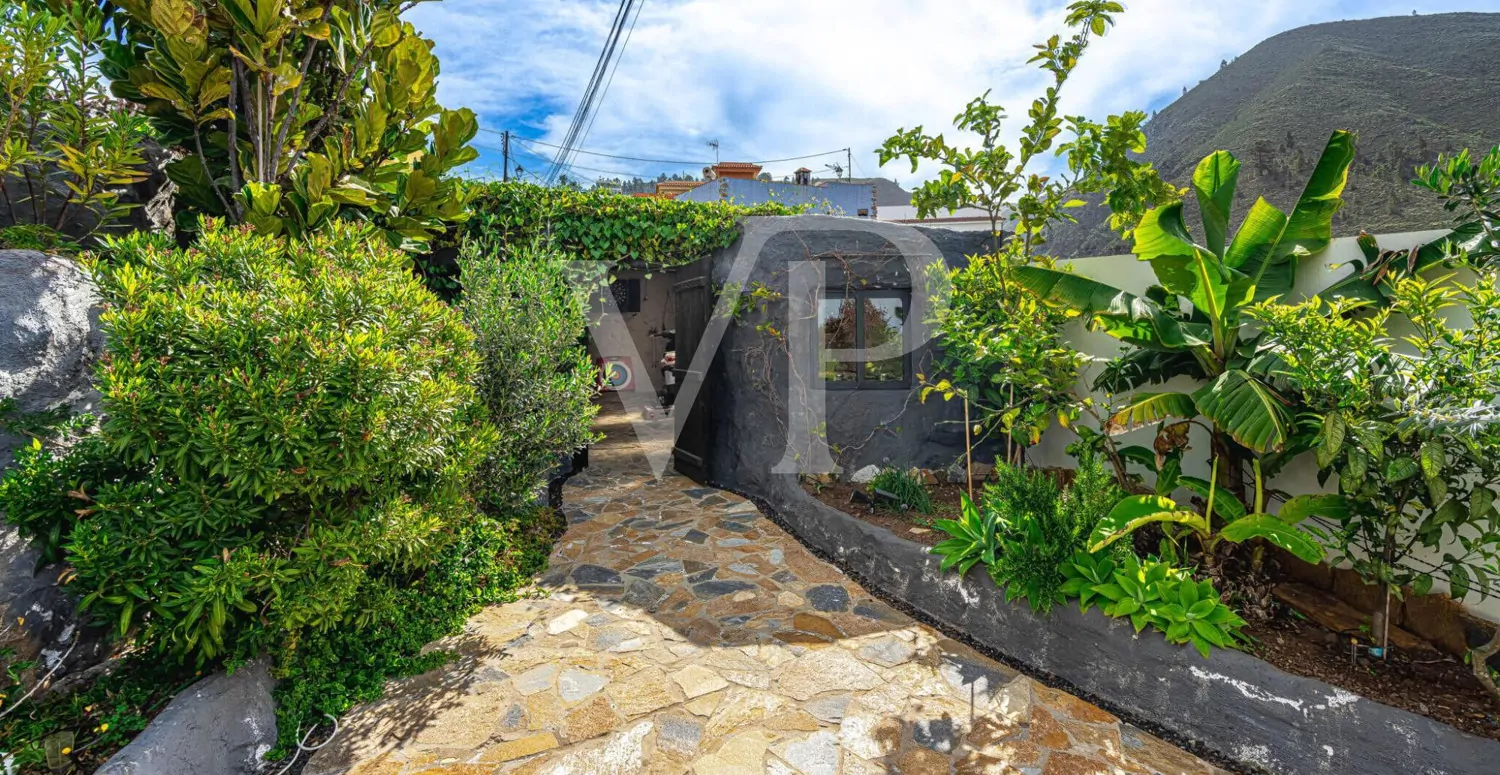 Idyllisches modernes Einfamilienhaus mit Panoramablick