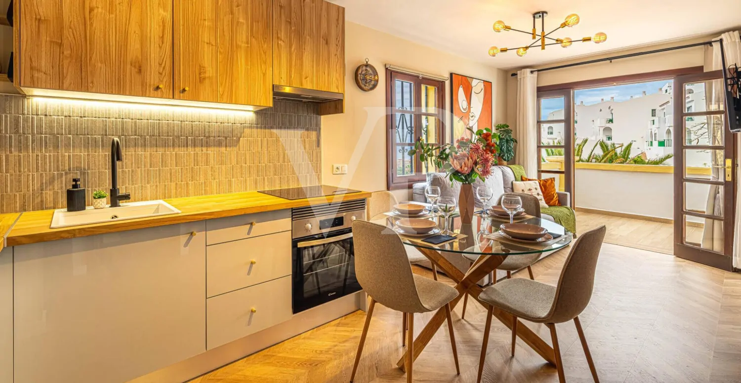 Stilvolle Ein- Schlafzimmer- Wohnung in San Eugenio alto