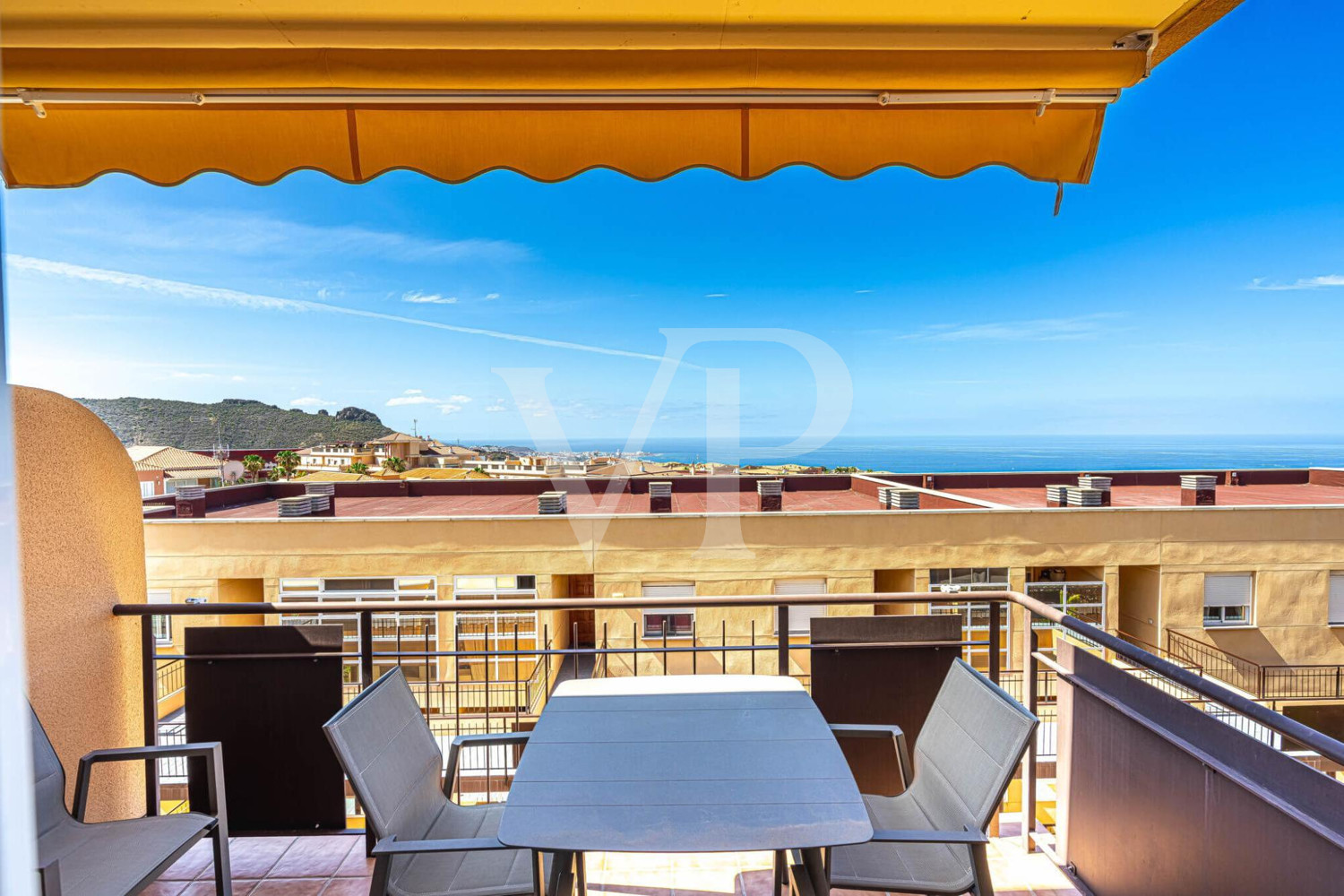 Schönes Penthouse mit Meerblick in beliebter Lage - El Galeon