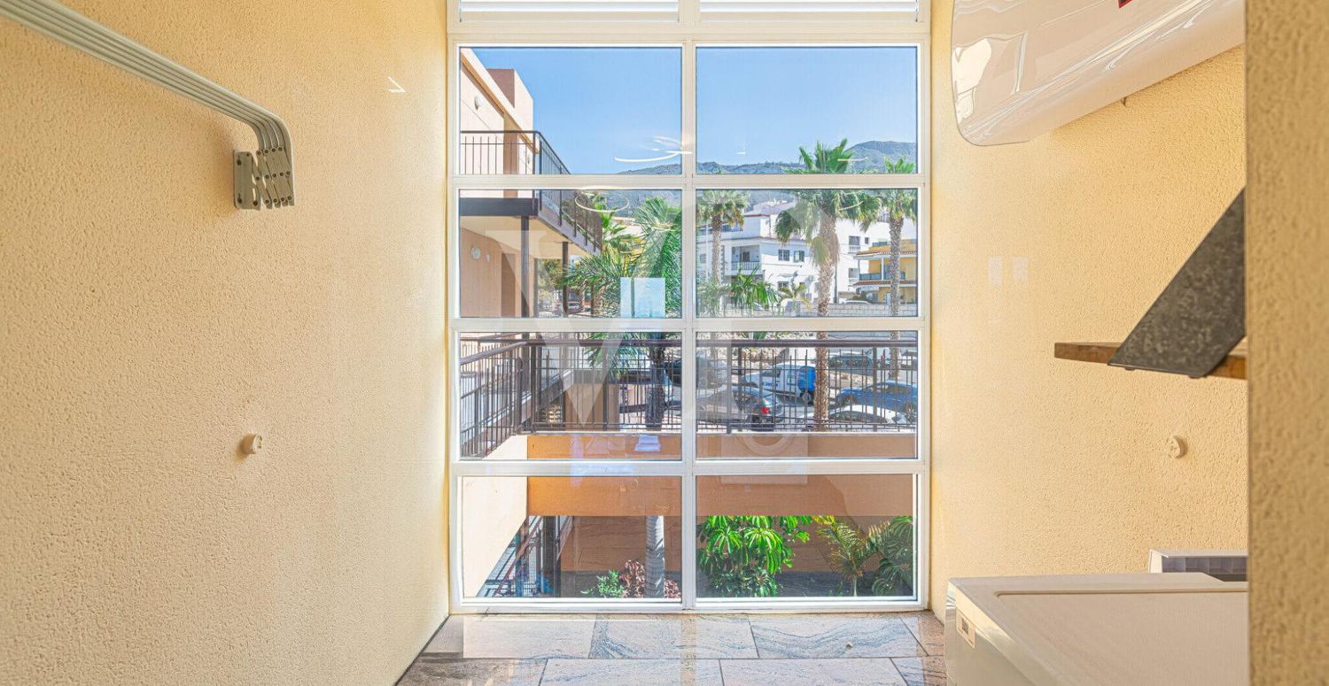 Beautiful penthouse with sea views in the popular area of El Galeón