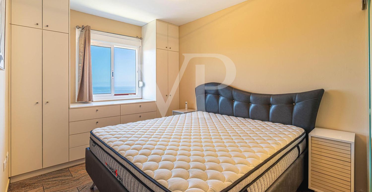Beautiful penthouse with sea views in the popular area of El Galeón