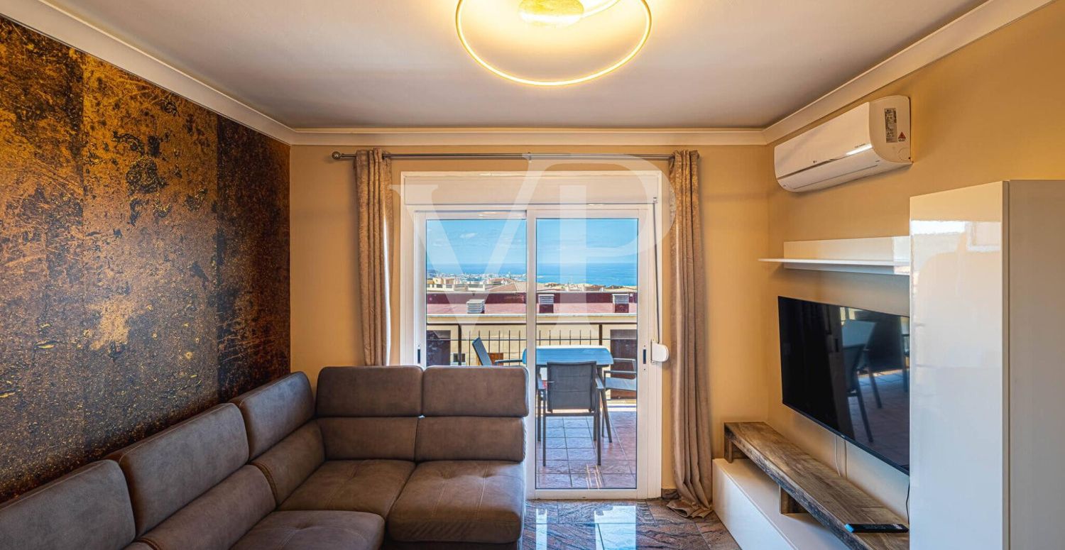 Beautiful penthouse with sea views in the popular area of El Galeón