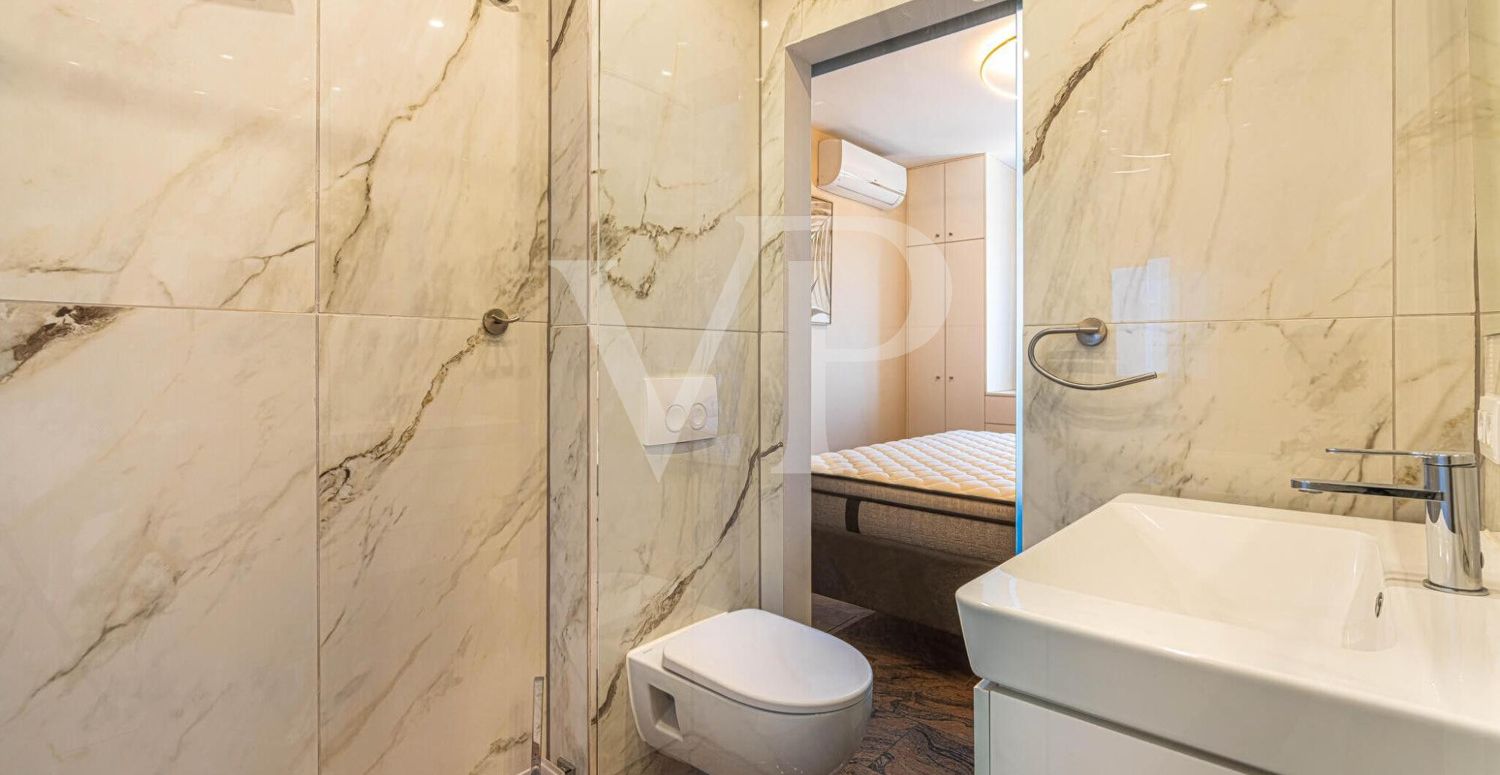 Beautiful penthouse with sea views in the popular area of El Galeón