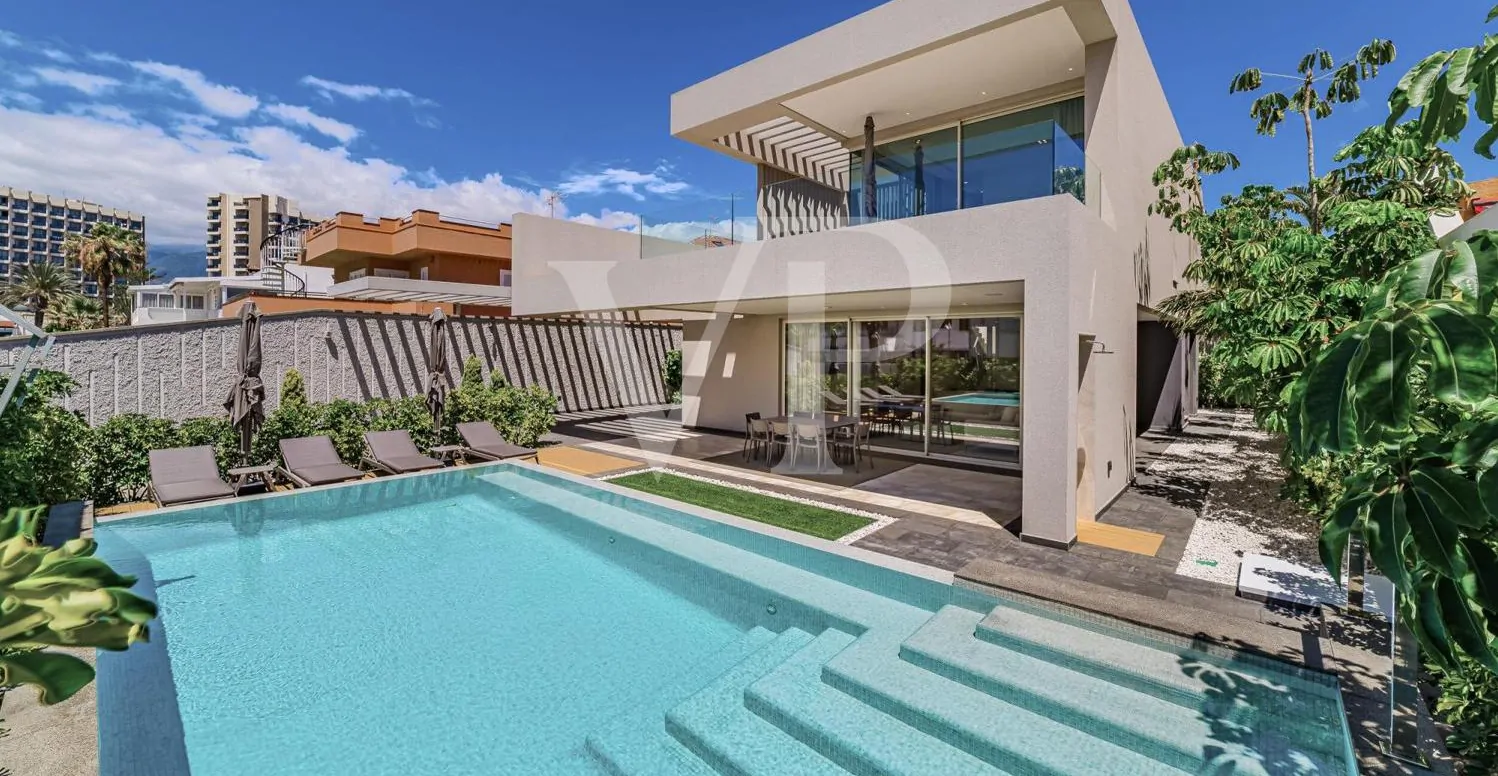 Eleganz am Atlantik – Neubau-Luxusvilla in Playa de las Américas