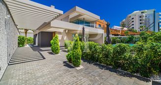 von_poll_real_estate_property_ES253185341_image_2