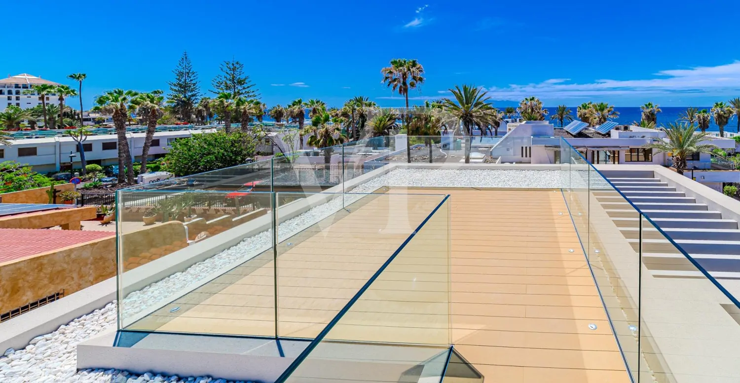 Eleganz am Atlantik – Neubau-Luxusvilla in Playa de las Américas