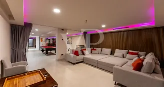 von_poll_real_estate_property_ES253185345_image_115