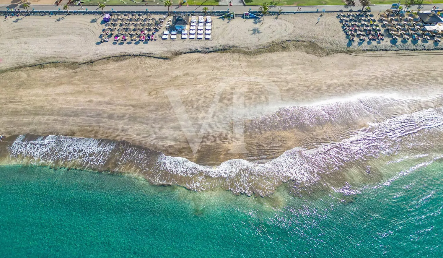 Luxusvilla mit Infinity-Pool und Panoramablick auf den Atlantik