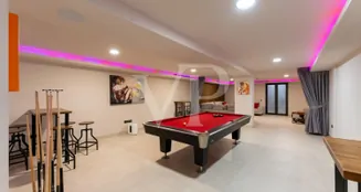 von_poll_real_estate_property_ES253185345_image_53