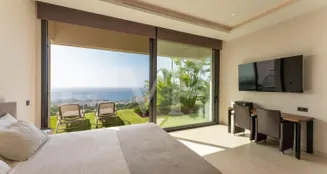 von_poll_real_estate_property_ES253185345_image_46