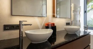 von_poll_real_estate_property_ES253185345_image_23