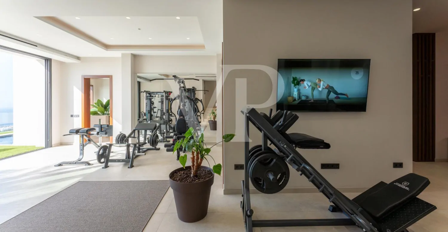 Luxusvilla mit Infinity-Pool und Panoramablick auf den Atlantik