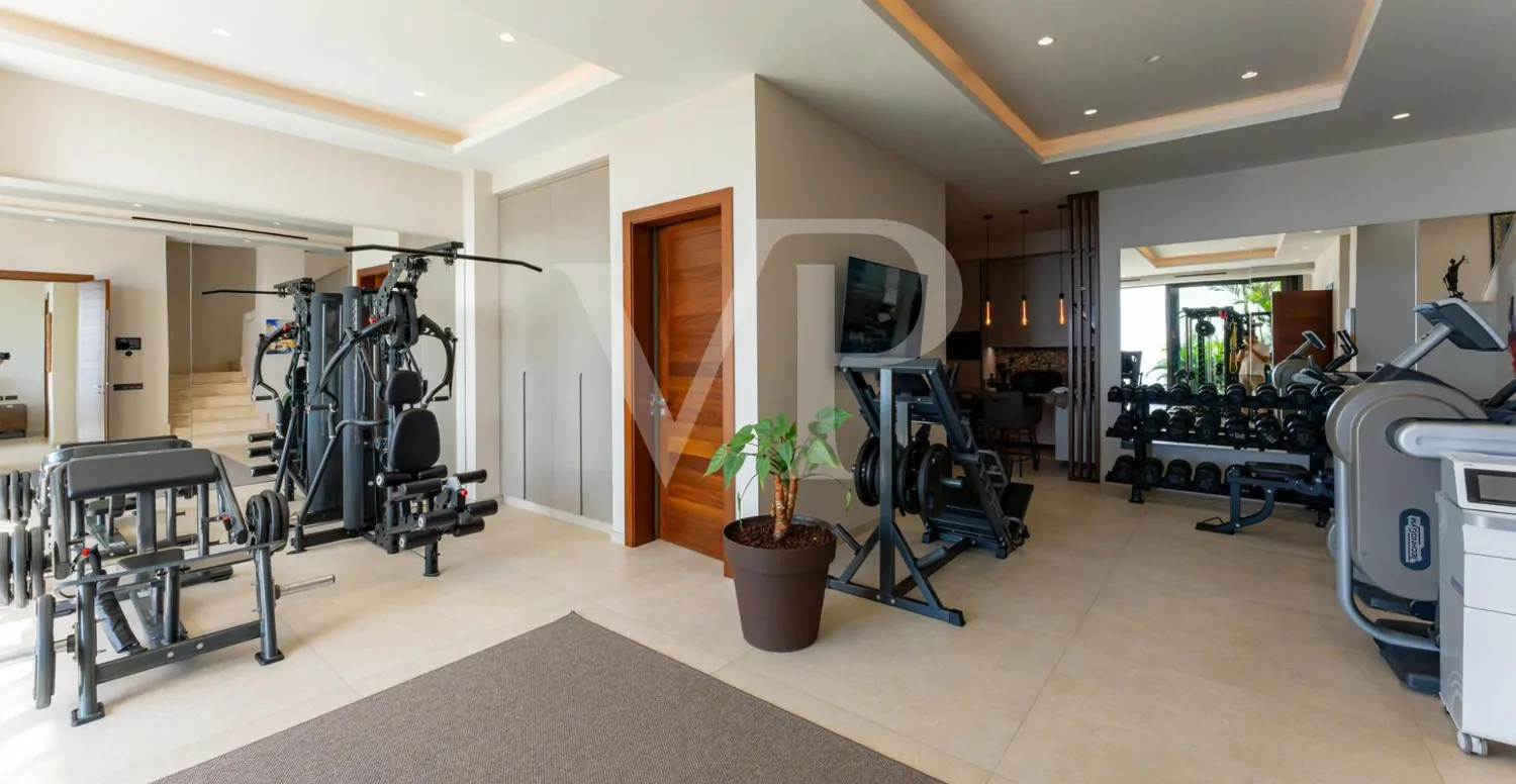 Luxusvilla mit Infinity-Pool und Panoramablick auf den Atlantik