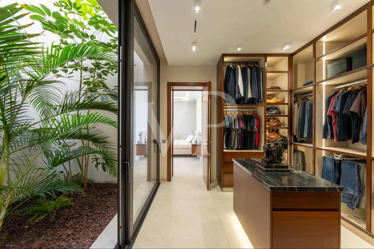 Luxusvilla mit Infinity-Pool und Panoramablick auf den Atlantik