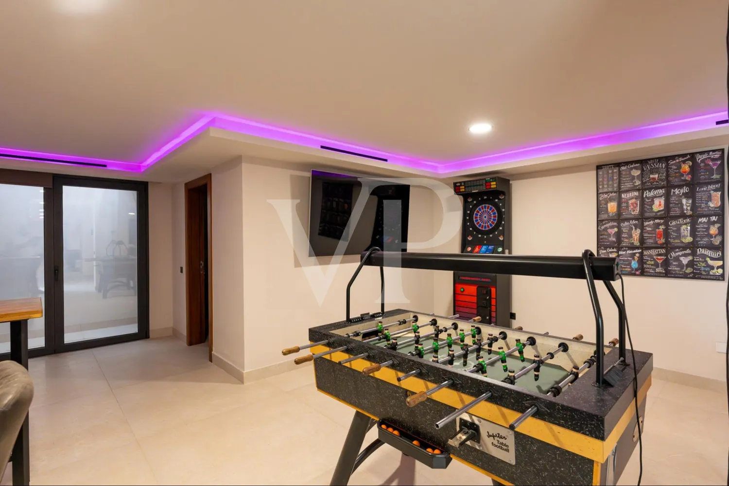 Luxusvilla mit Infinity-Pool und Panoramablick auf den Atlantik