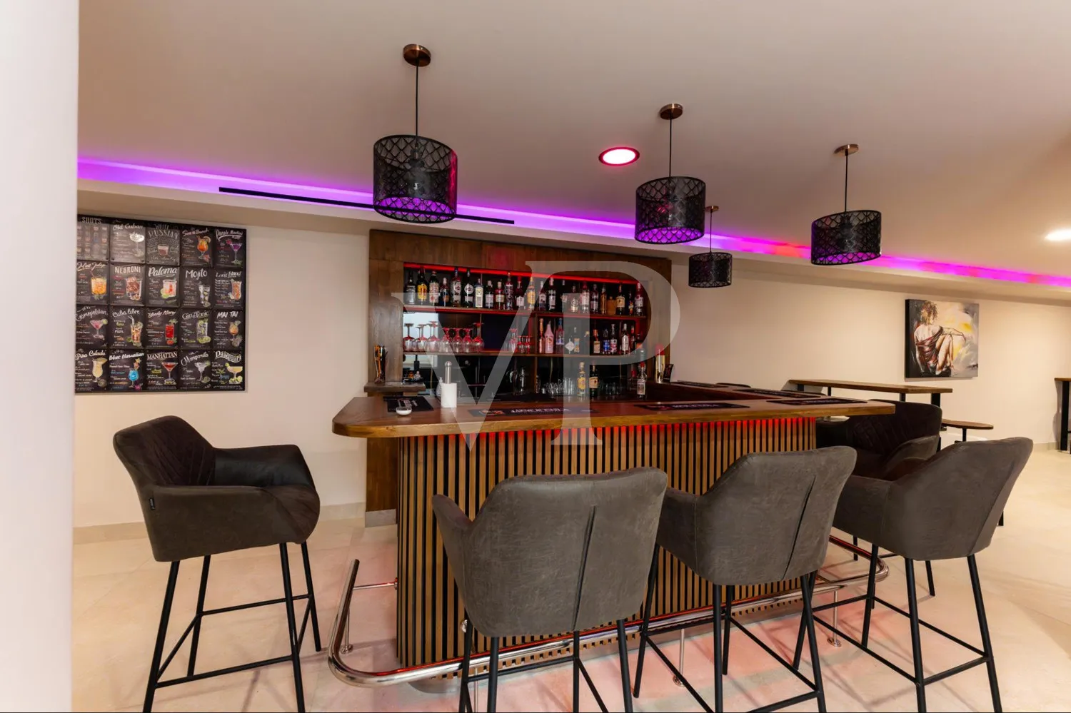 Luxusvilla mit Infinity-Pool und Panoramablick auf den Atlantik