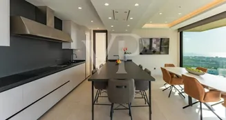 von_poll_real_estate_property_ES253185345_image_145