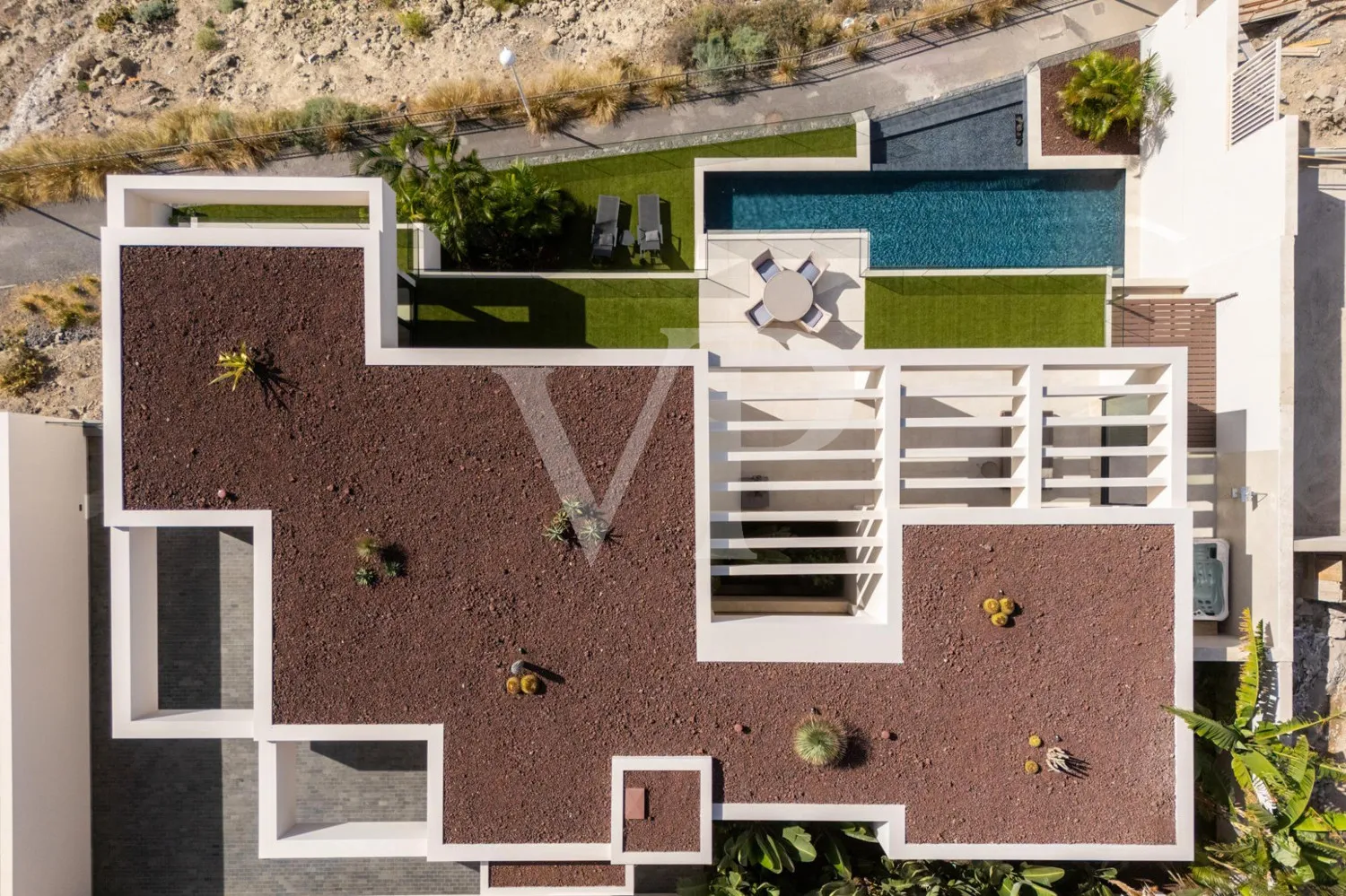 Luxusvilla mit Infinity-Pool und Panoramablick auf den Atlantik