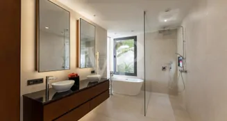 von_poll_real_estate_property_ES253185345_image_154