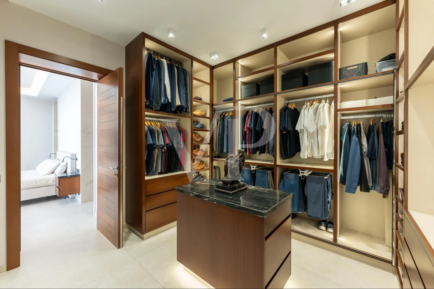 Luxusvilla mit Infinity-Pool und Panoramablick auf den Atlantik