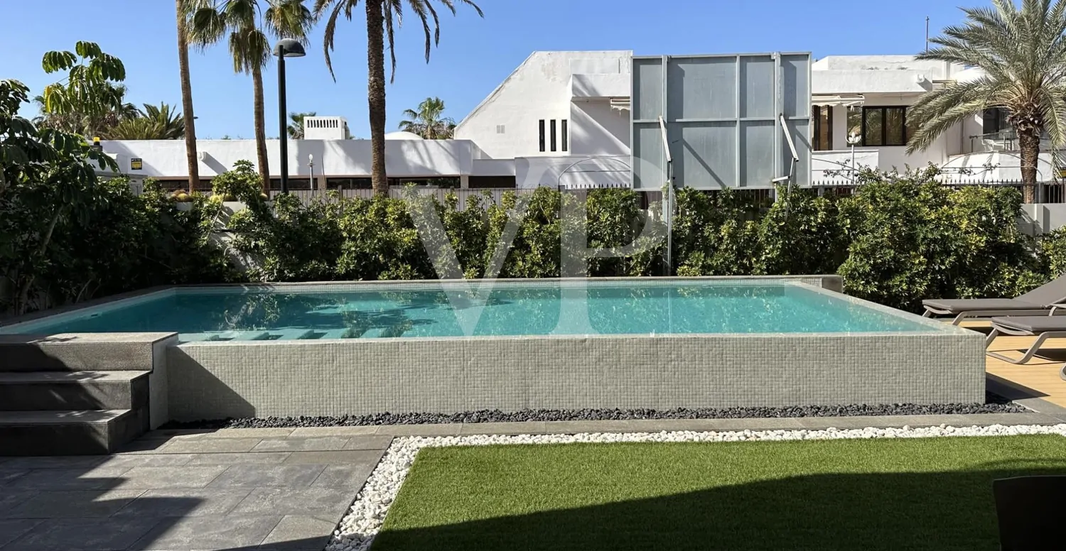 Eleganz am Atlantik – Neubau-Luxusvilla in Playa de las Américas