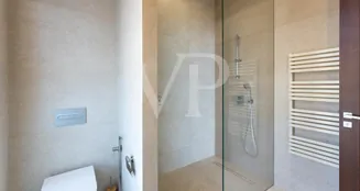 von_poll_real_estate_property_ES253185348_image_100