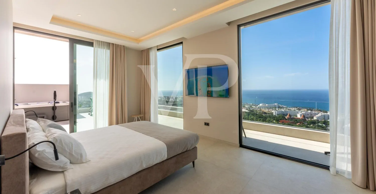 Traumvilla in Caldera del Rey mit panoramischem Atlantikblick