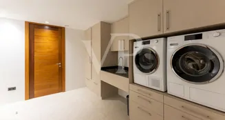 von_poll_real_estate_property_ES253185348_image_55