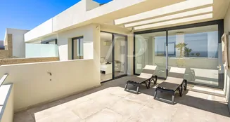 von_poll_real_estate_property_ES253185374_image_48