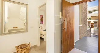 von_poll_real_estate_property_ES253185374_image_23