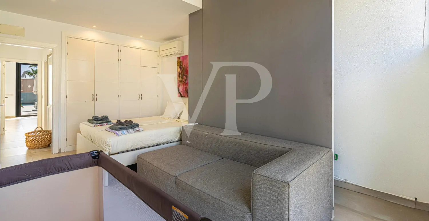 Chalet de lujo con piscina privada en La Caleta