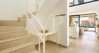 von_poll_real_estate_property_ES253185374_image_36