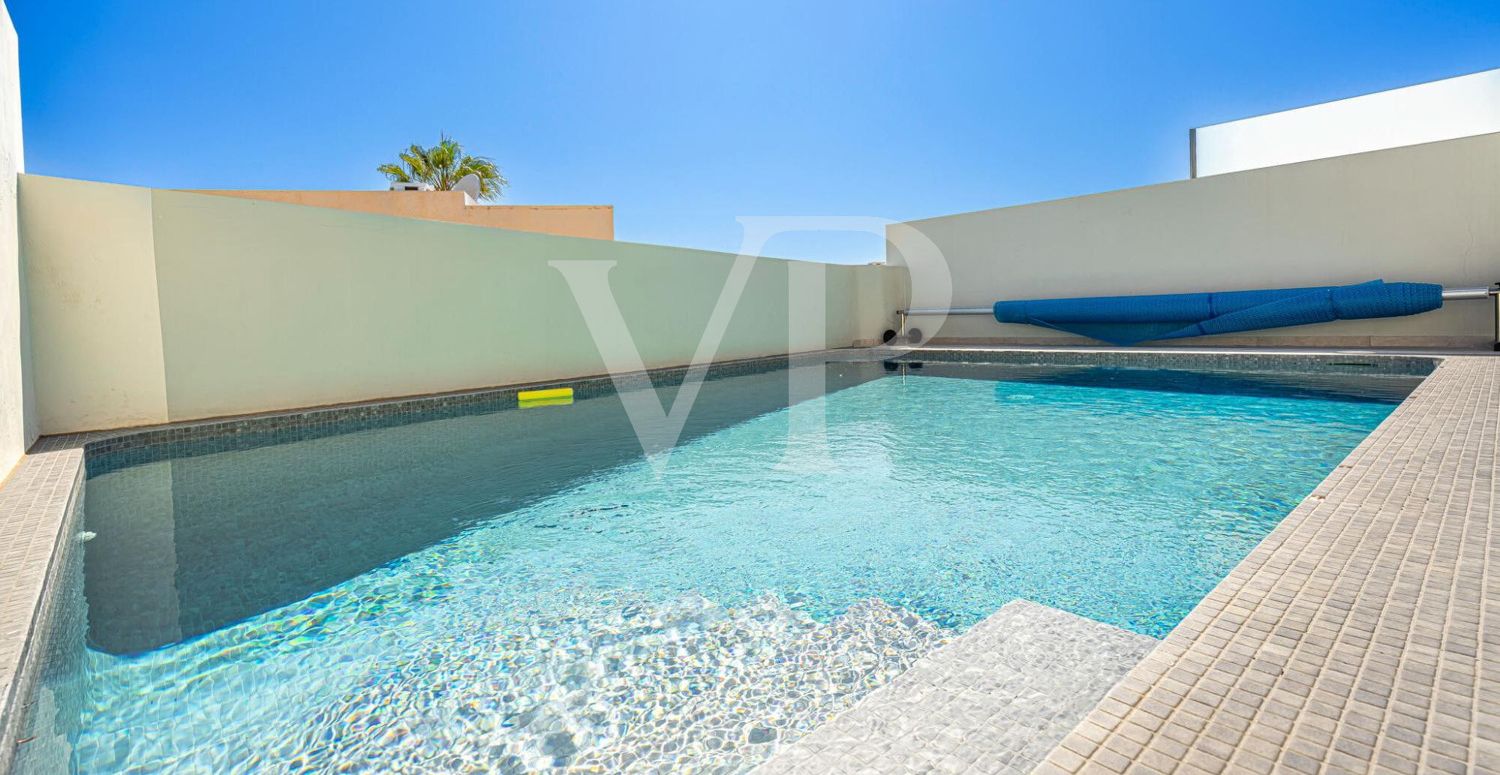 Luxusvilla mit privatem Pool in La Caleta