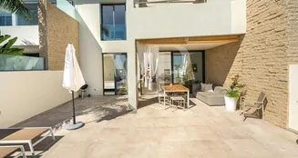 von_poll_real_estate_property_ES253185374_image_5